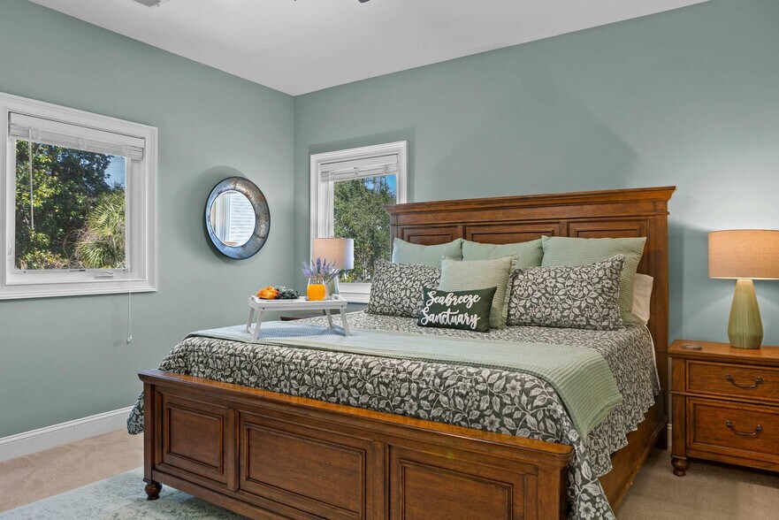 Building Photo - 30 Firethorn Ln