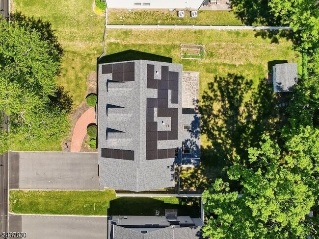 Building Photo - 100 Kimball Ave