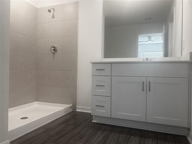 Building Photo - 3697 NE 32nd Ct