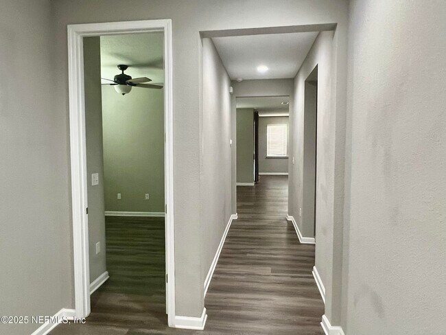 Building Photo - 9515 Scaup Way