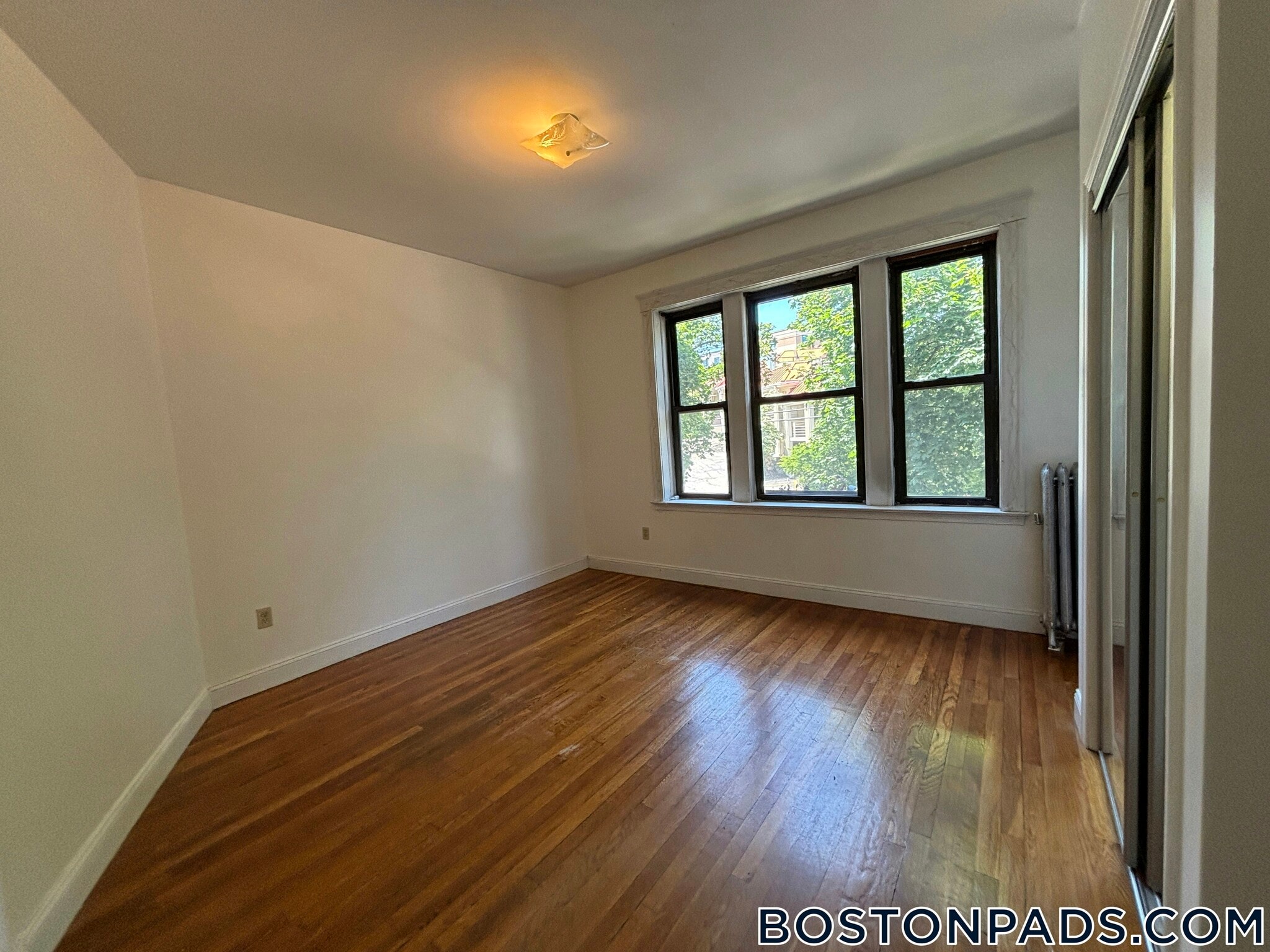 Building Photo - 41 Egremont Rd