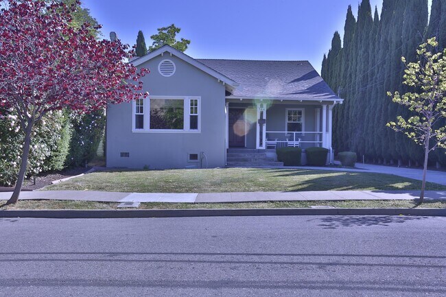 Building Photo - 144 Costa Rica Ave