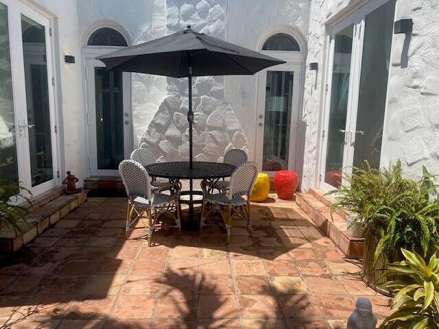 Building Photo - 1220 SE 2nd St