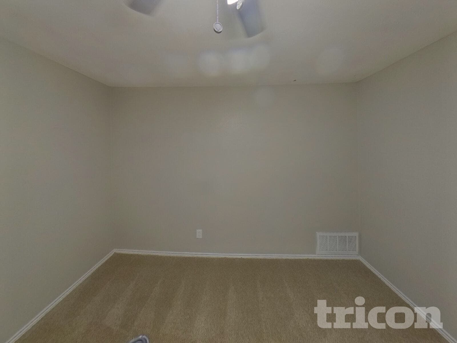 Building Photo - 600 Spring Willow Dr