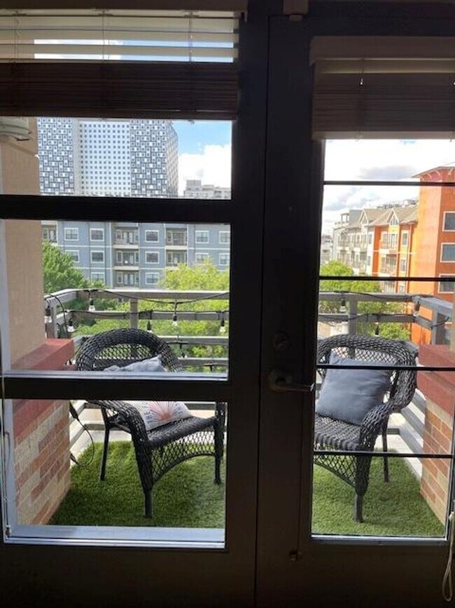 Building Photo - Piazza Novona - West Campus - Fabulously  ...