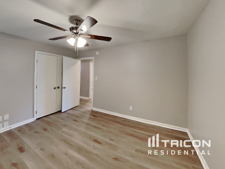 Building Photo - 3004 Slippery Elm Dr
