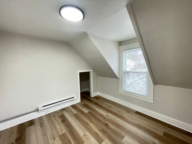 Building Photo - 43 Ashland St