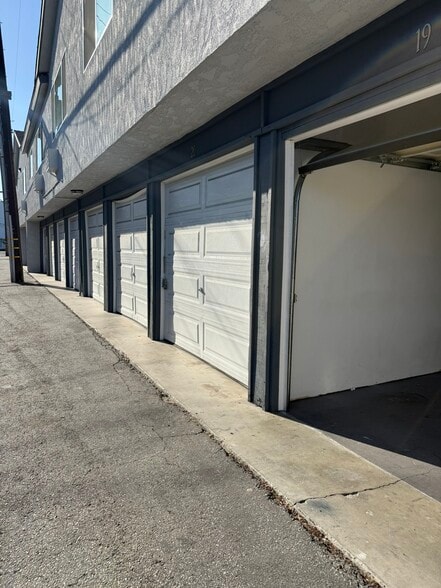 Building Photo - 2890 E Artesia Blvd