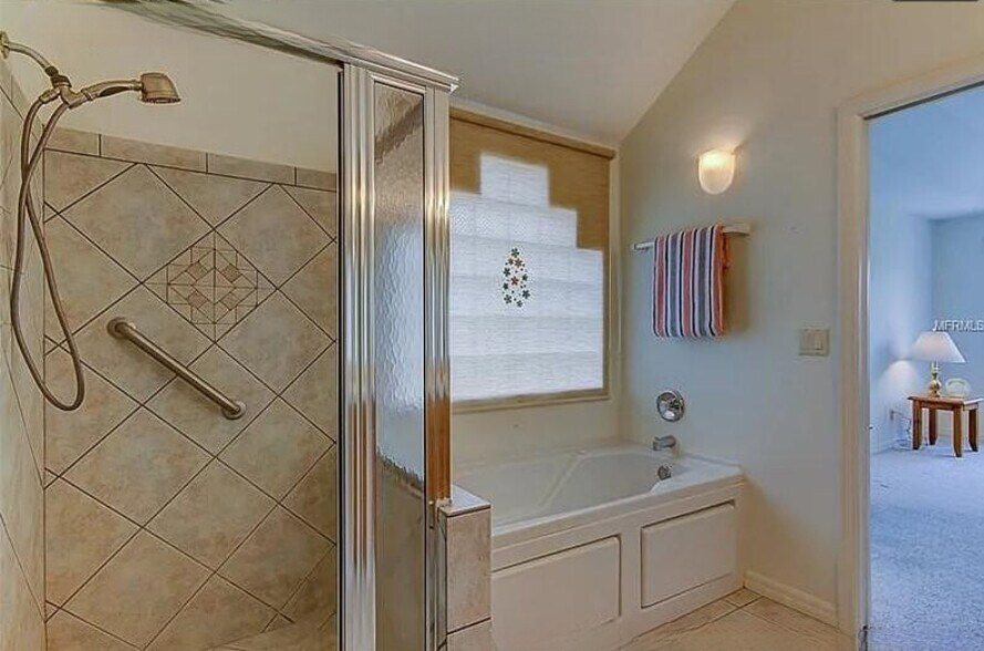 Building Photo - 8101 Setters Point Dr