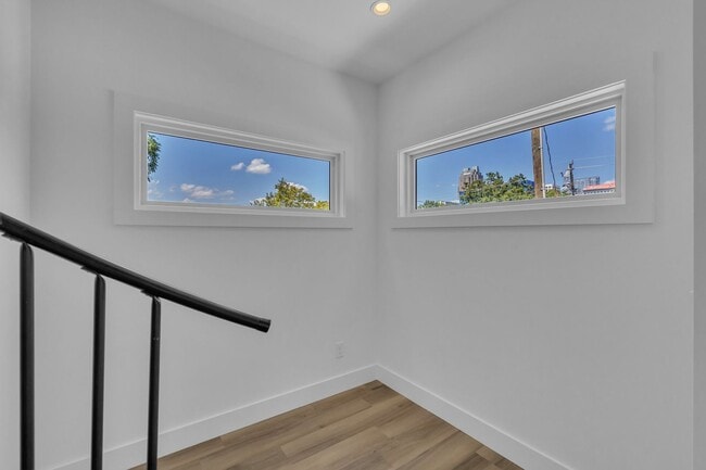 Building Photo - Modern New Construction Townhome with Roof...