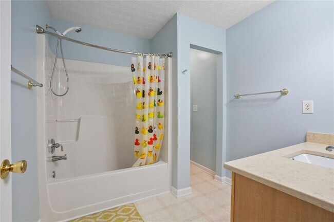 Building Photo - 2643 Whispering Pines Dr SW