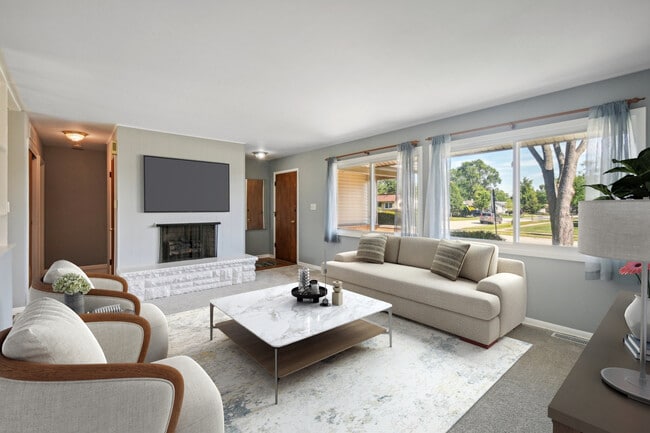 Building Photo - 116 Tower Ln