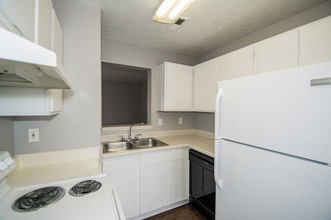 Building Photo - 506 E 38th St