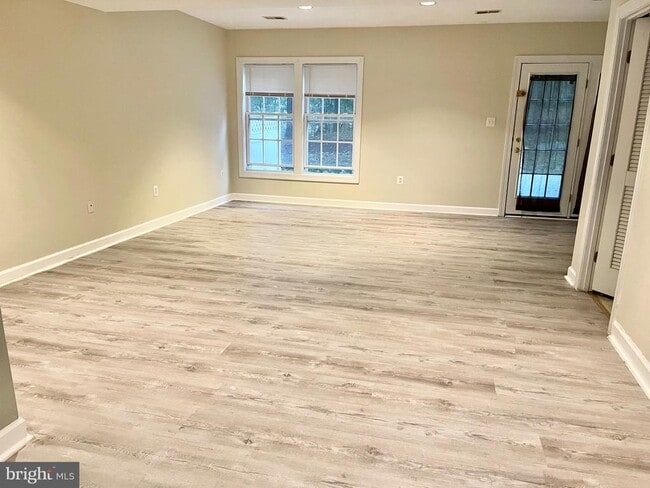 Building Photo - 12402 Falconbridge Dr