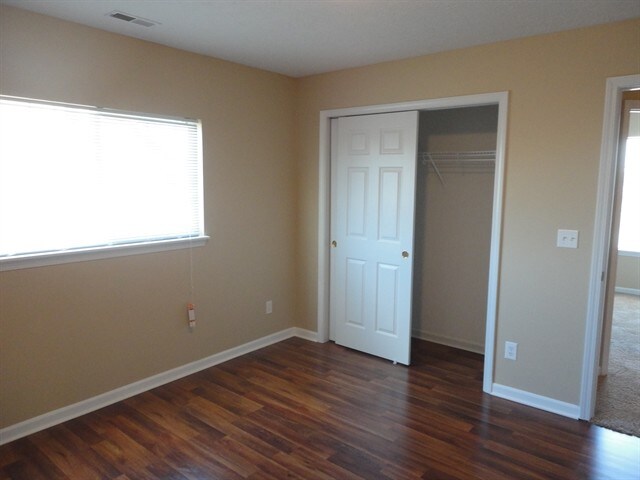 Building Photo - 1777 Woodstock Dr