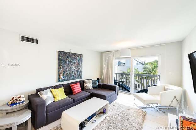 Building Photo - 1357 Collins Ave