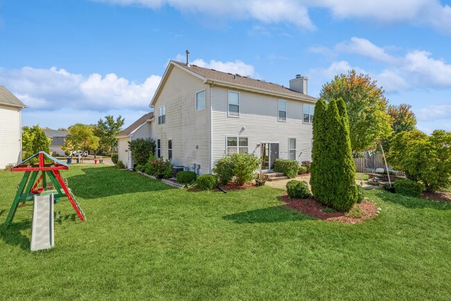 Building Photo - 7 Lake Plumleigh Ct