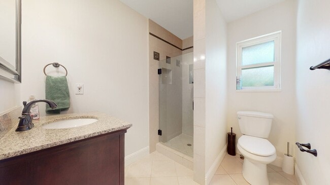 Building Photo - Charming Cottage Home In Central Redwood City - 3D Tour