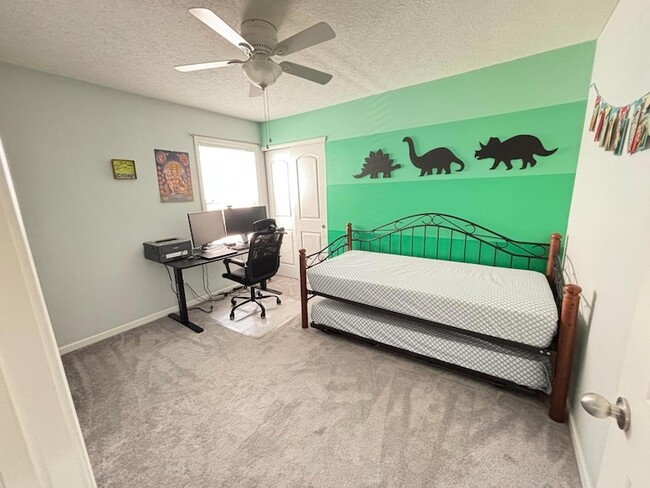 Building Photo - 5821 Marble Creek St