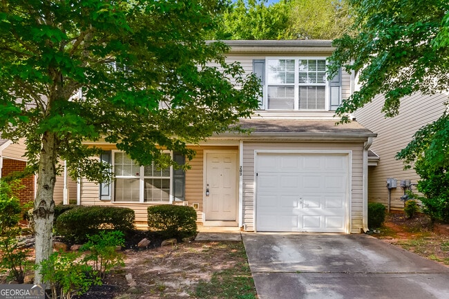 Primary Photo - 203 London Dr