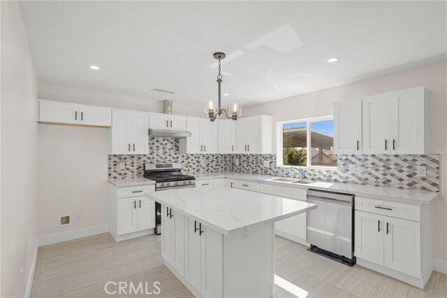 Building Photo - 14815 Country Ln