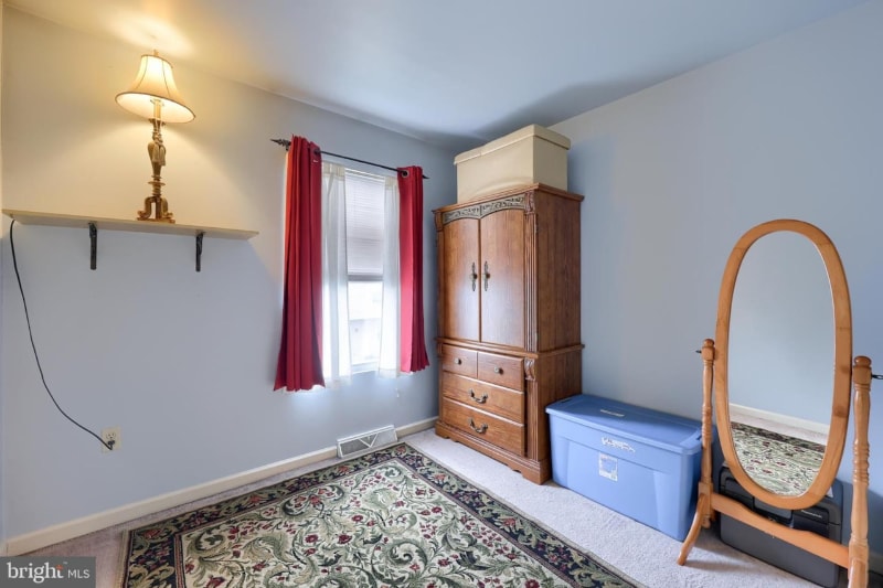 Building Photo - 6 Tiffany Ln