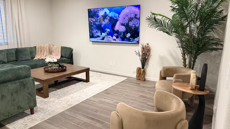 Building Photo - 2925 Fairbanks St