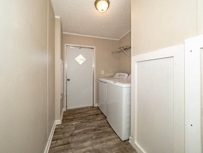 Building Photo - Welcome to this Newly Remodeled  Home in a Stellar Location
