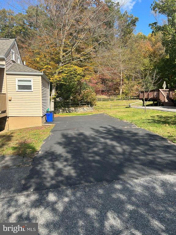 Building Photo - 104 Woodcrest Ave