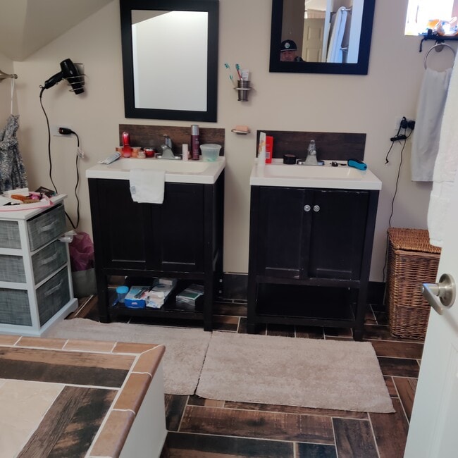 Building Photo - 6533B 5th Ave NE