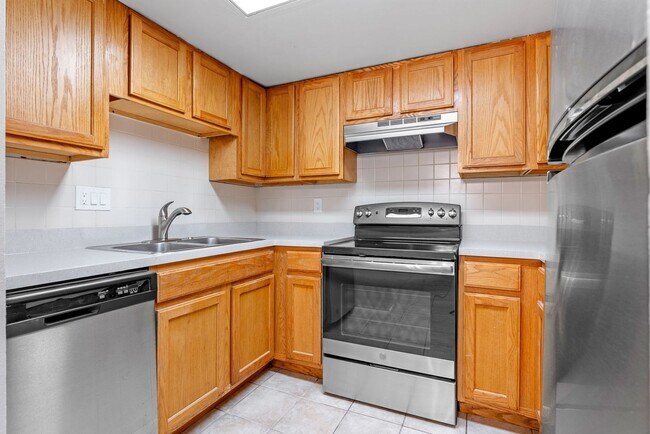 Building Photo - Lovely 1/1 condo in Winter Springs ~ Fresh...