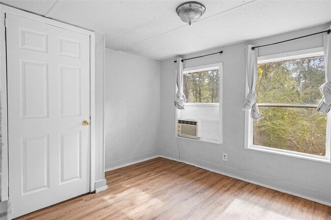 Building Photo - 16747 Timberglen St