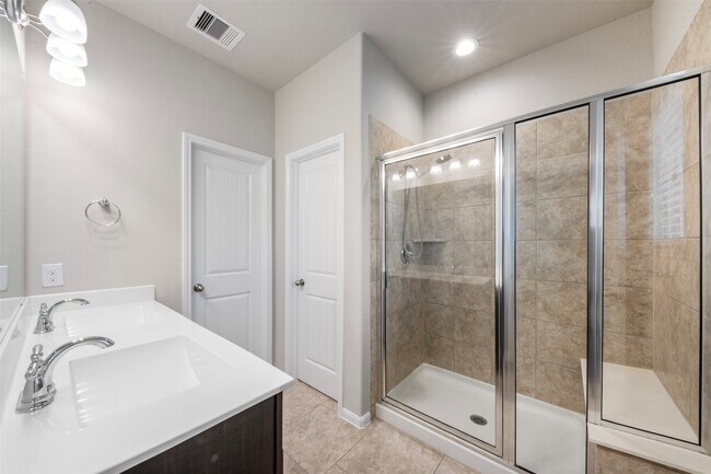 Building Photo - 1234 Willow Plains Ln