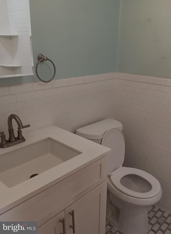 Building Photo - 153 BURMONT Rd