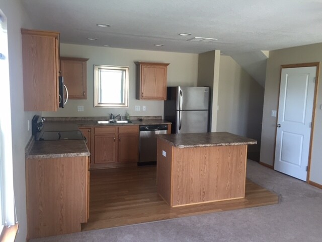 Building Photo - 3145 SW Arlan Ln
