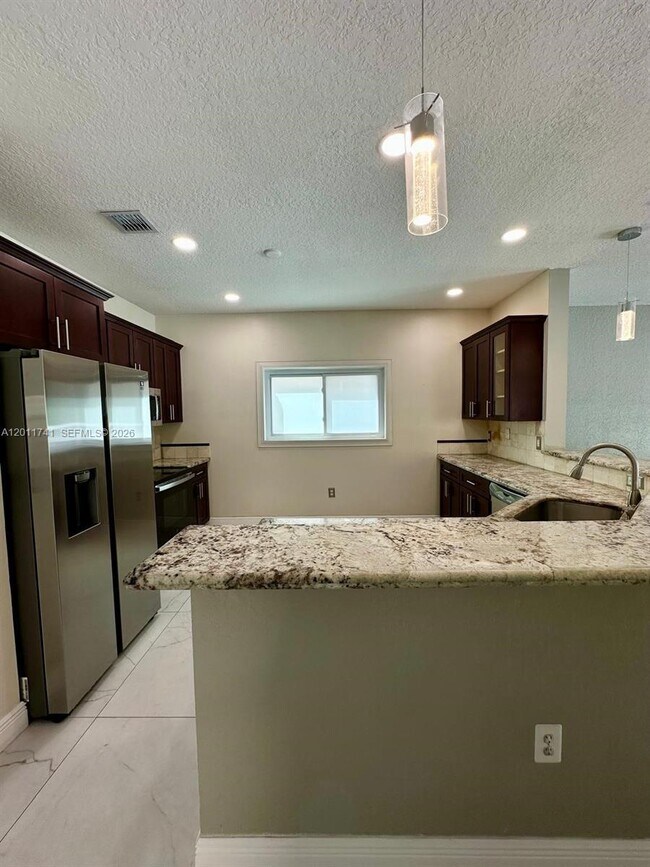 Building Photo - 1113 NW 97th Dr