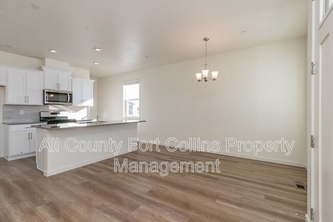 Building Photo - 1758 Knobby Pne Dr