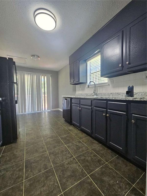 Building Photo - 4115 Cranwood Dr