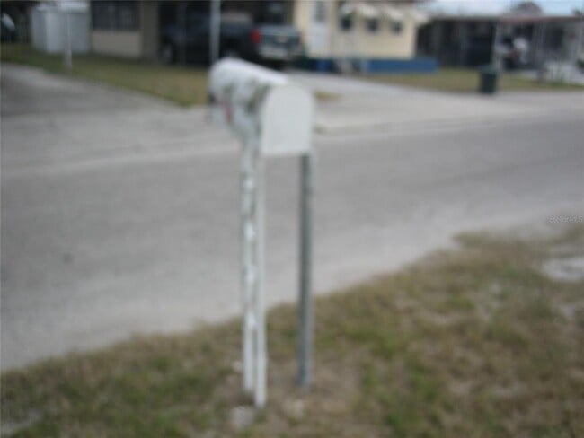 Building Photo - 1909 Shady Cove Dr