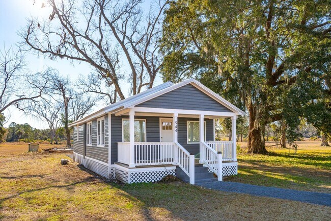 Building Photo - Charming Lowcountry Home for Rent on Edisto Island