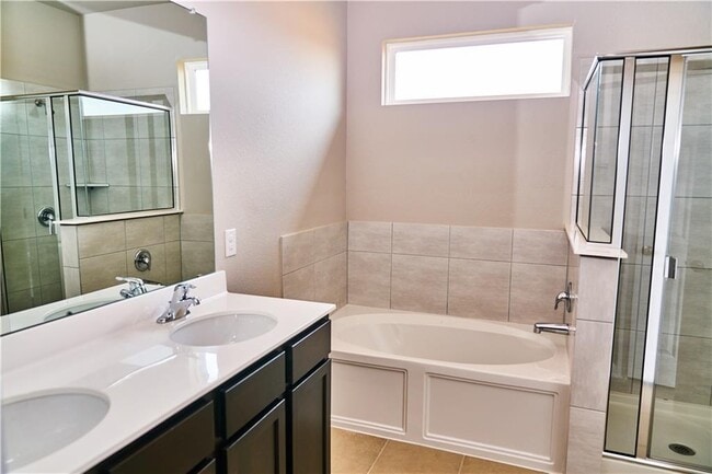 Building Photo - 816 Durness Dr