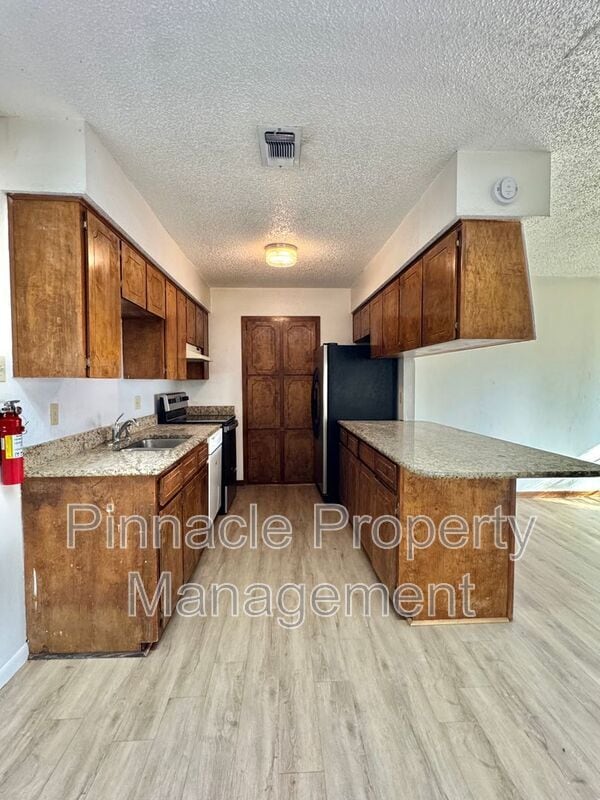 Building Photo - 3814 Wild Rye Trail