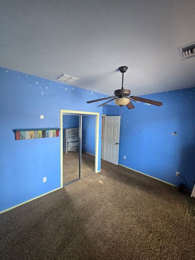Building Photo - Must See 4 Bedroom Home in Sahuarita!  3 C...