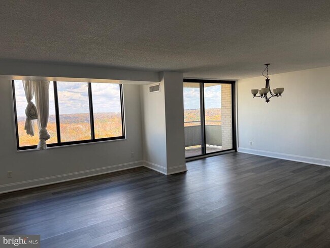 Building Photo - 5225 Pooks Hill Rd