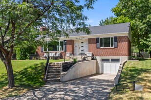 Building Photo - 3075 Polk Ave