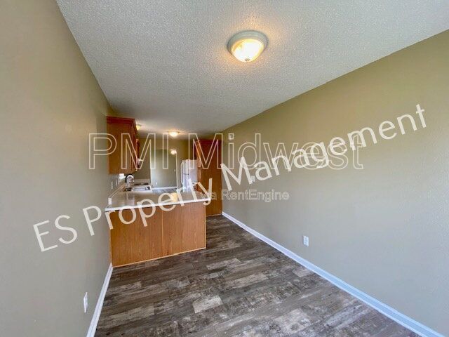 Building Photo - 5650 Loudon Dr