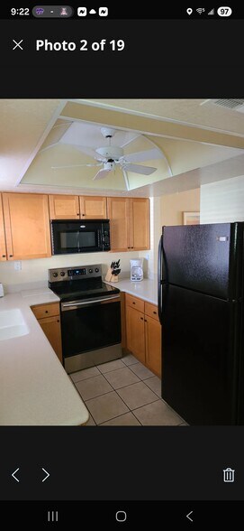 Building Photo - 886 W Galveston St