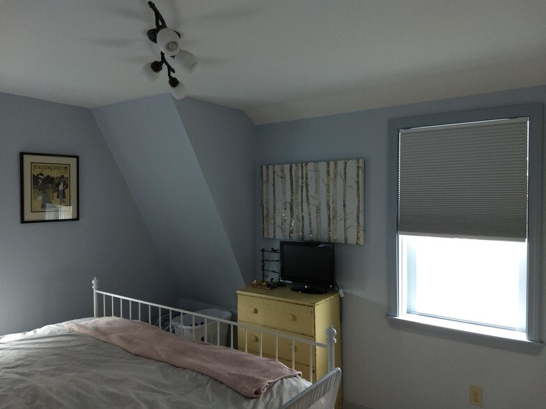 Building Photo - 106 Porpoise Way