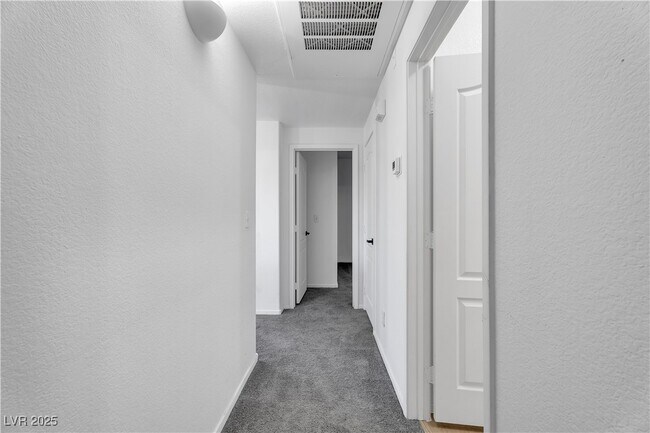 Building Photo - 7709 Himalayas Ave