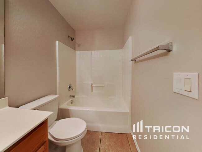 Building Photo - 15314 N 161st Dr